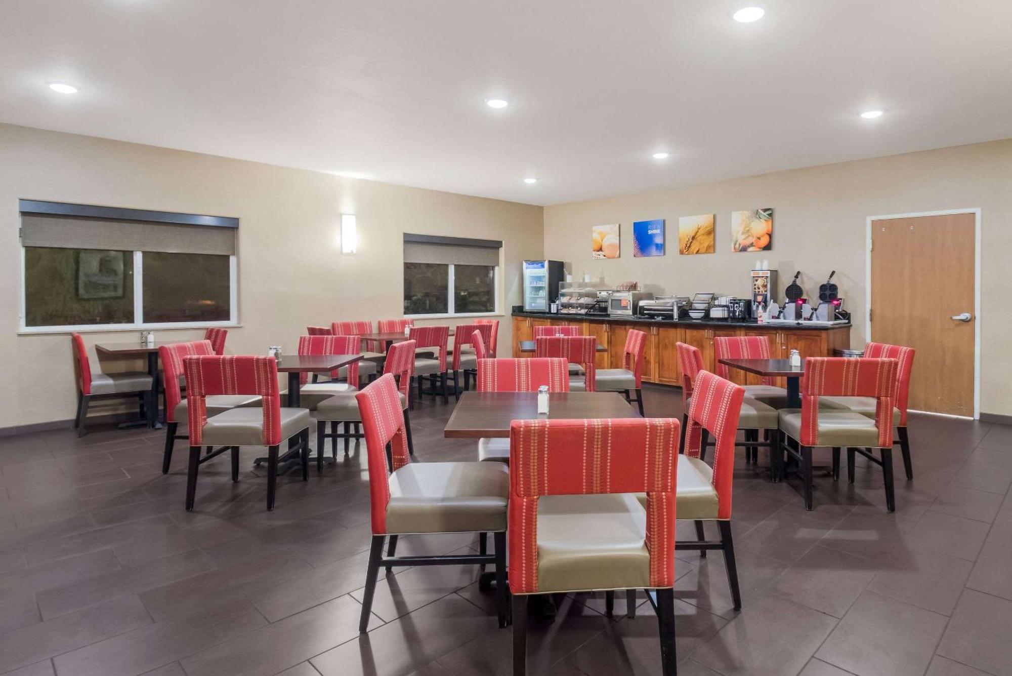 Comfort Inn Fort Morgan Exterior photo